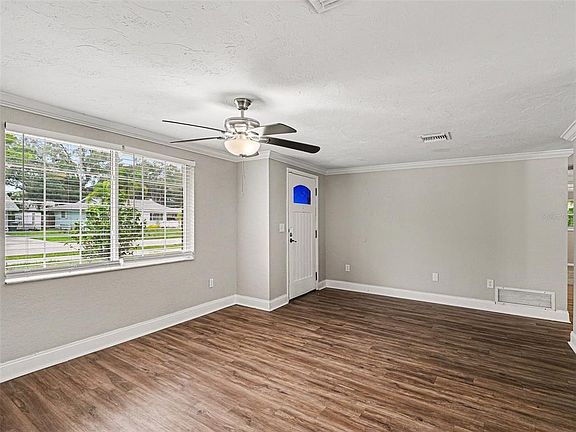 3rd image of 2111 Fairfield Ave
