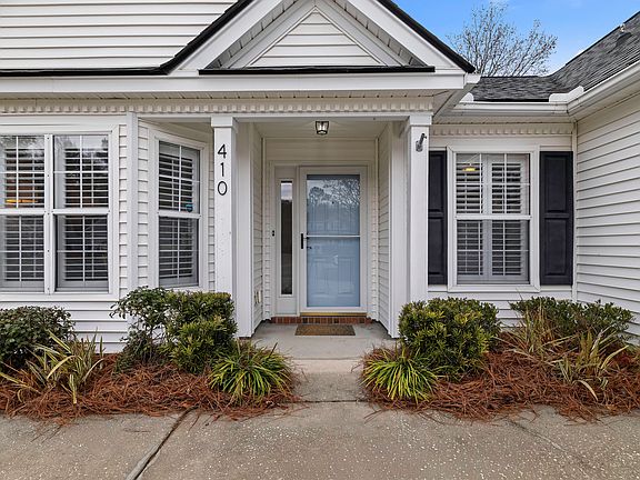 3rd image of 410 Manorwood Ln