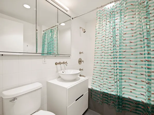 56 West 71st Street image 10 of 16