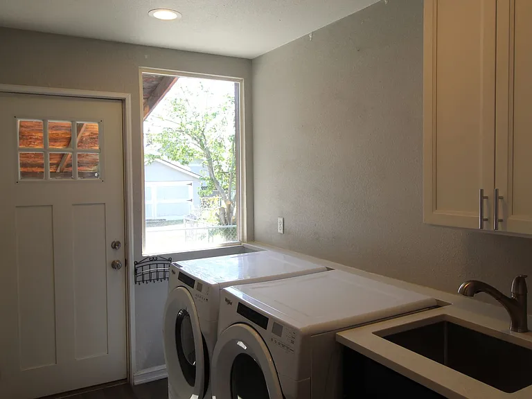1306 E Montgomery Ave — Photo 22