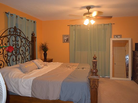 5th image of 1694 Biscayne Ave