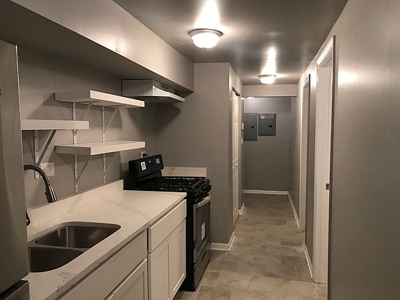 5th image of 6438 S Vernon Ave #G