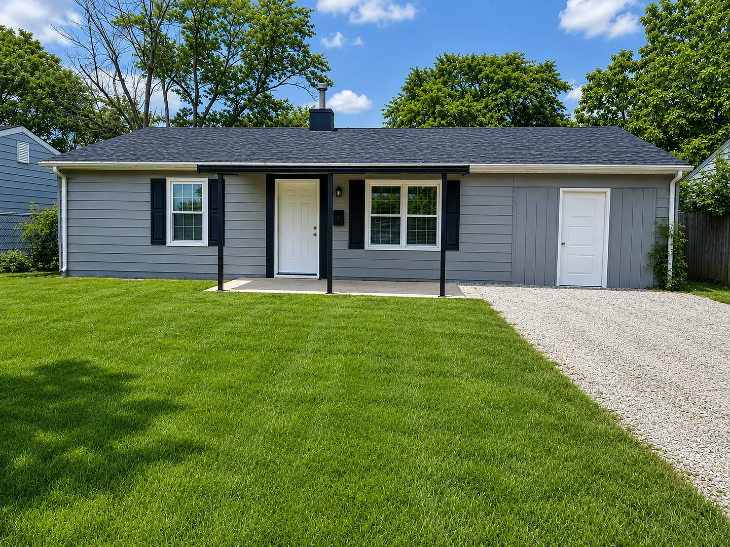 For Lease — Photo 1