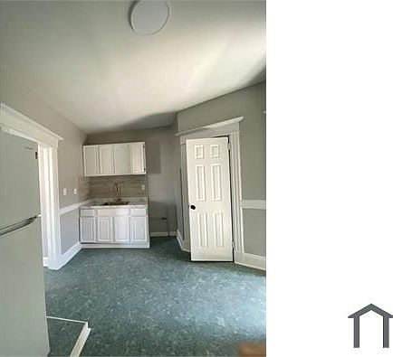 4th image of 12 Riverview Pl #3R
