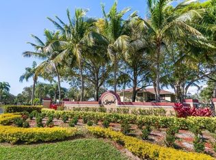 40 Essex Ct APT C, Royal Palm Beach, FL 33411