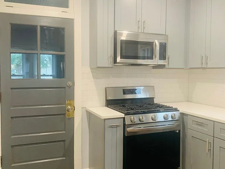 3331 N Neenah Ave #1 — Photo 19