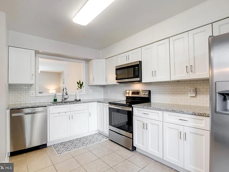 8657 Dellway Ln — Photo 8