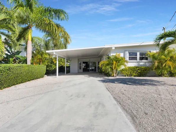 750 9th St, Key Colony Beach, FL 33051