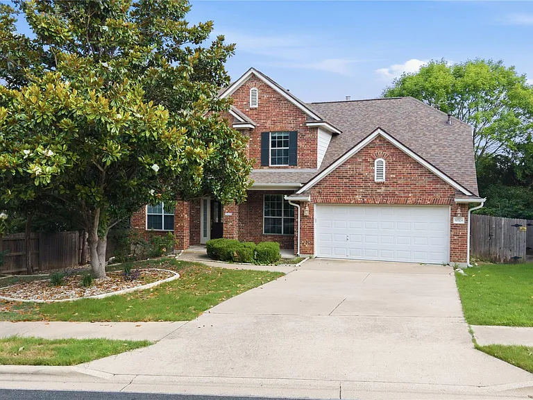 10329 Kilmarnock Dr — Photo 2