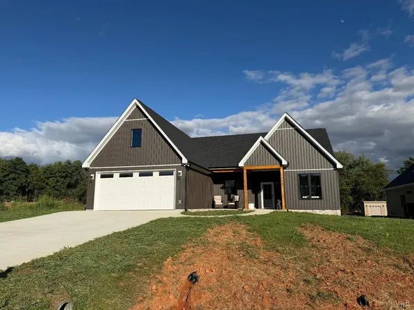 1123 Bellevue Acre Dr, Forest, VA 24551