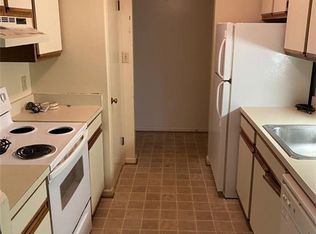 4003 Governors Sq #10, Williamsburg, VA 23188