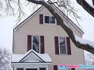 521 7th Ave S APT 2, Hopkins, MN 55343