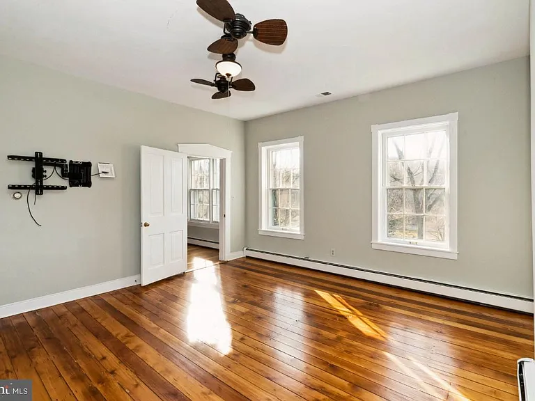15615 Falls Rd — Photo 25
