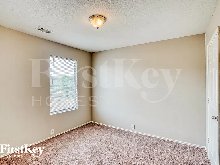 6210 Scotchwood Dr — Photo 16