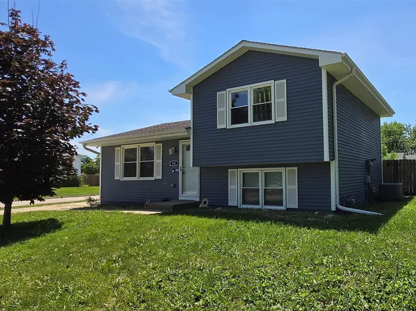 512 NE 9th St, Grimes, IA 50111