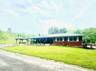 930 N Big Run Rd, Ashland, KY 41102