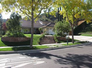 22404 Galilee St, Calabasas, CA 91302