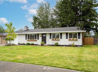 924 9th St SW, Puyallup, WA 98371