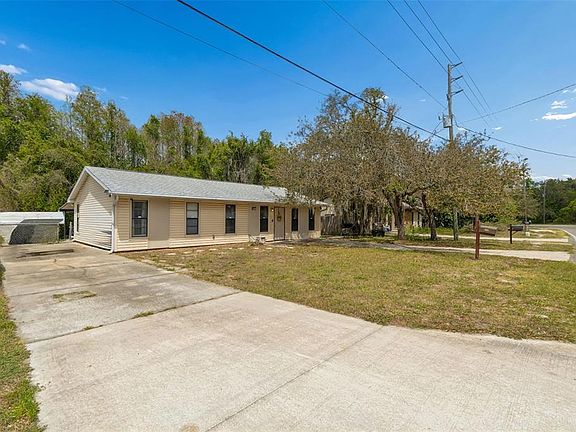 5th image of 9917 Lake Dr