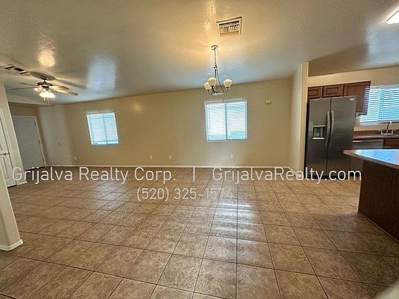 3rd image of 2164 E Sunland Vis