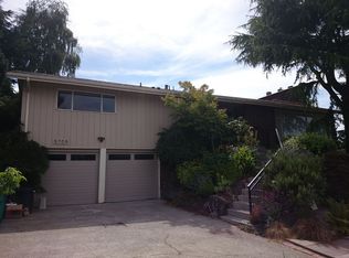 5709 SW Hinds St, Seattle, WA 98116