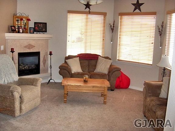 5th image of 555 Garden Cress Ct