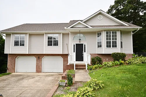 5733 Riley Rd Photo 1