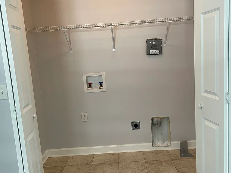 320 Summer Hill Way — Photo 18