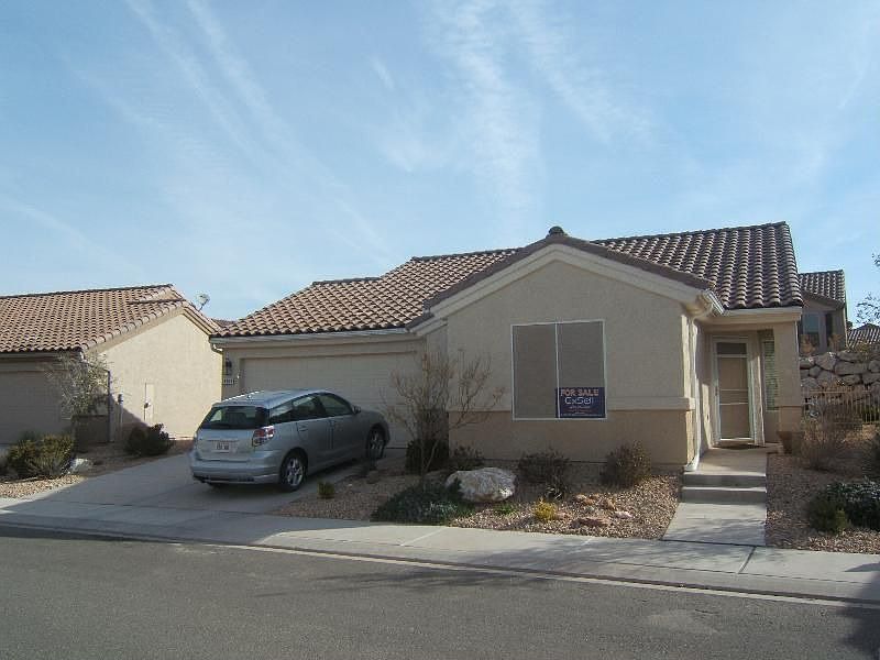 1st image of 4369 S Kiva Hill Dr
