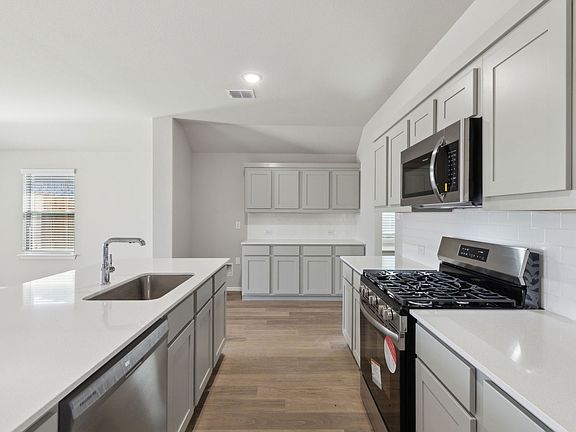 7th image of this home