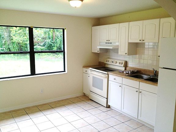 2nd image of 2712 Hambleton Ave