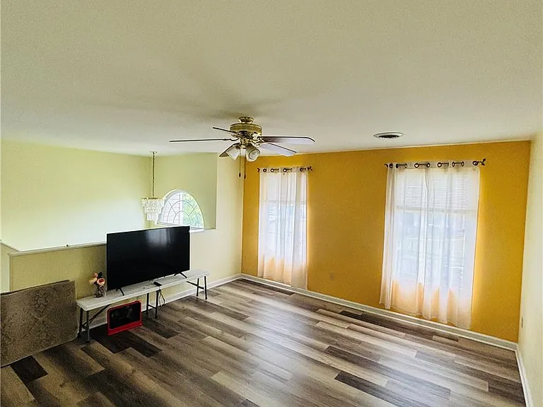 2802 Northampton St — Photo 23
