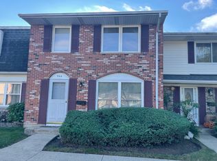 944 Miller Ave, Streamwood, IL 60107