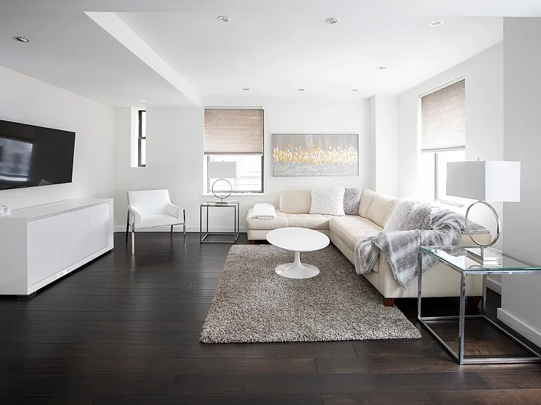 150 W 51st St #151516 — Photo 1