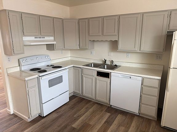 2nd image of 4457 E Pikes Peak Ave #4457