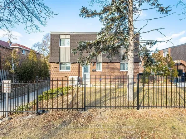 50 Coleman Ave #19, Toronto, ON M4C 1P7