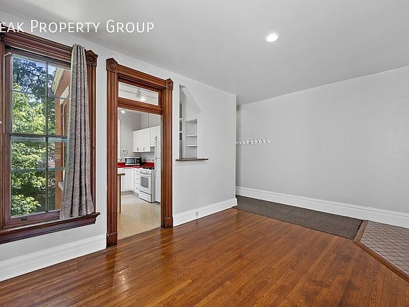 5th image of 2414 Salutaris Ave #2