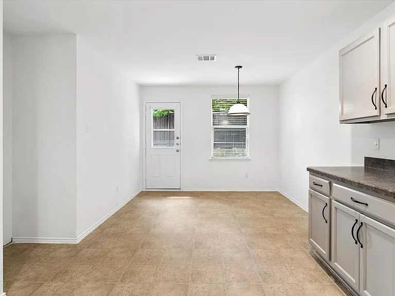 13221 Galaxy Dr — Photo 7
