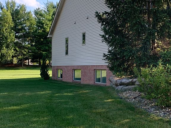 3rd image of 4475 Loon Harbor Ln