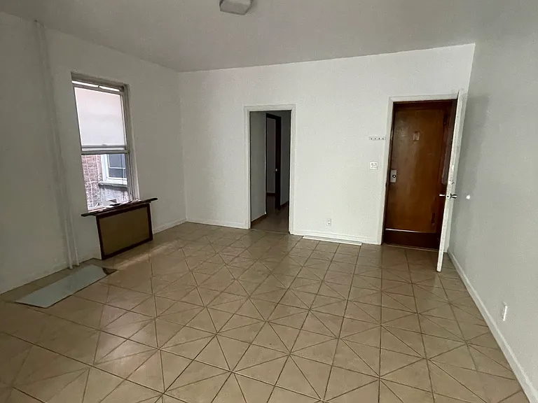 1735 Grove St #1 — Photo 10