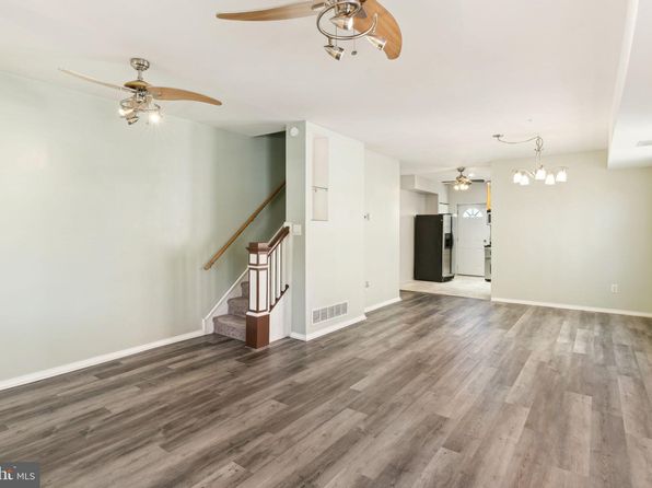 224 Wolfenden Ave, Collingdale, PA 19023