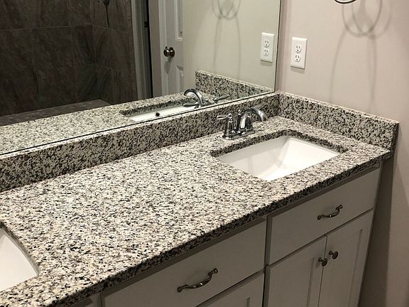 4th image of 108 Marshall Ct