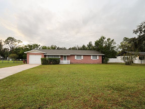 2nd image of 12223 Kelly Ln