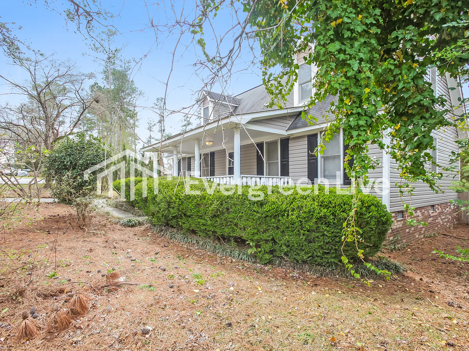 4 bed, 2.0 bath, 1626 sqft, $1,595 — Photo 2