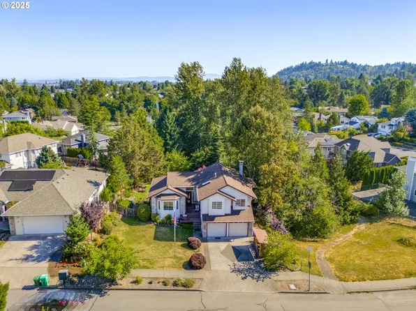 2323 SW Willow Pkwy, Gresham, OR 97080