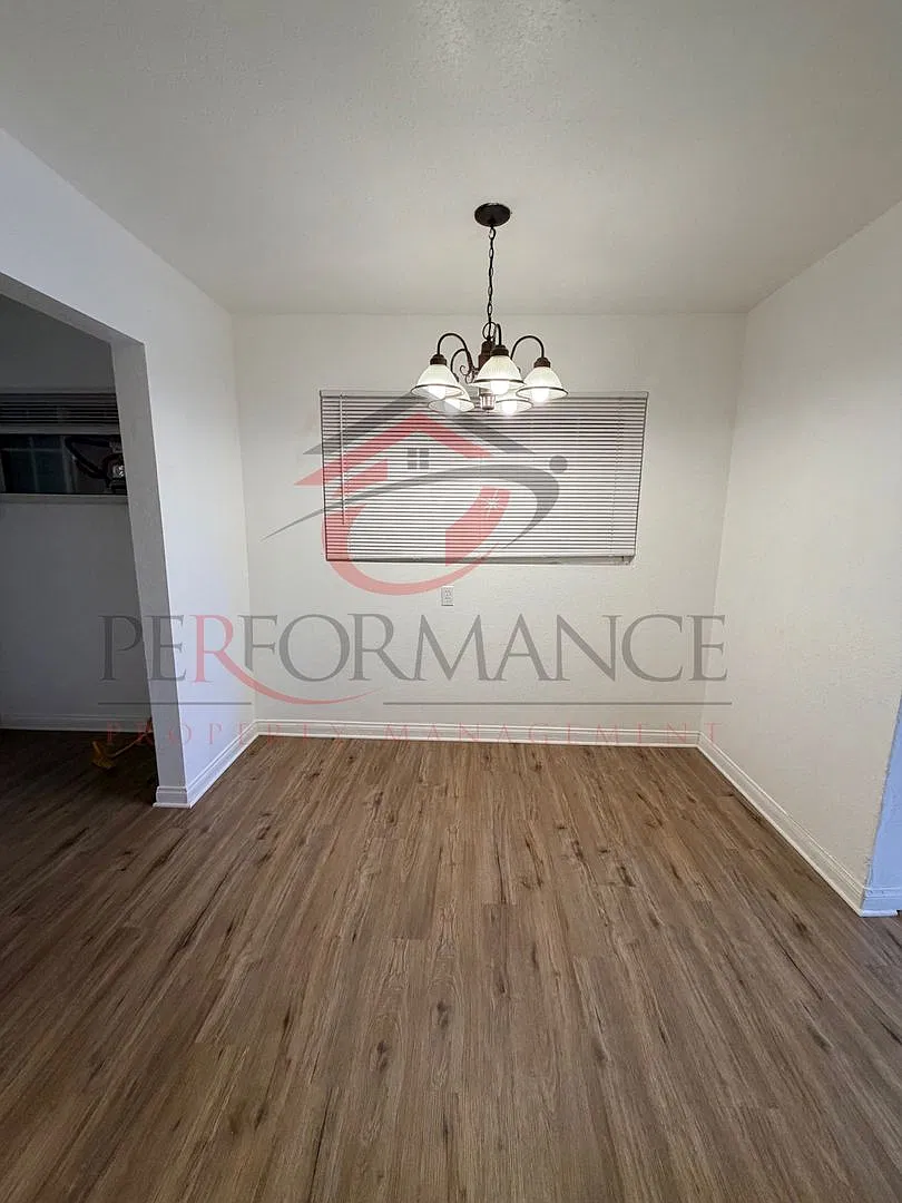 3 Bed/1 Bath North Bakersfield Home w/ RBP & $0 Deposit Option — Photo 4