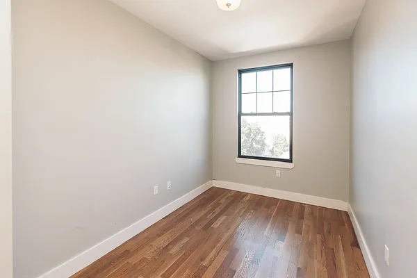 Rented by Nooklyn NYC LLC | media 8