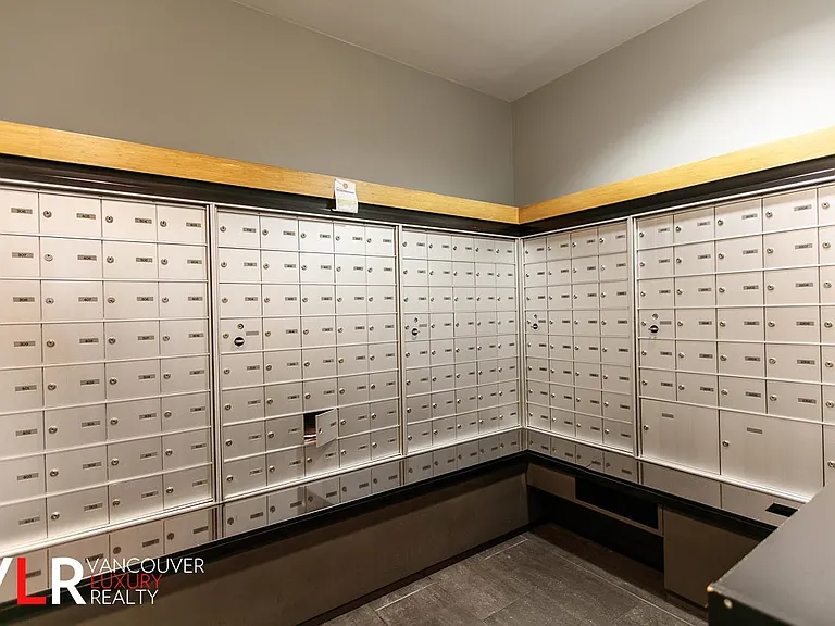 1010 Richards St #1702 — Photo 10