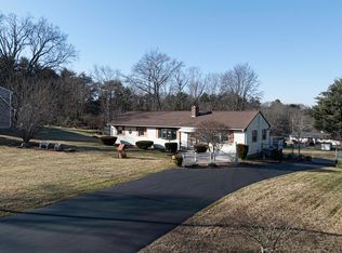 118 N Main St, Bellingham, MA 02019