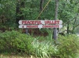 89 Rock Hill Dr, Cleveland, GA 30528